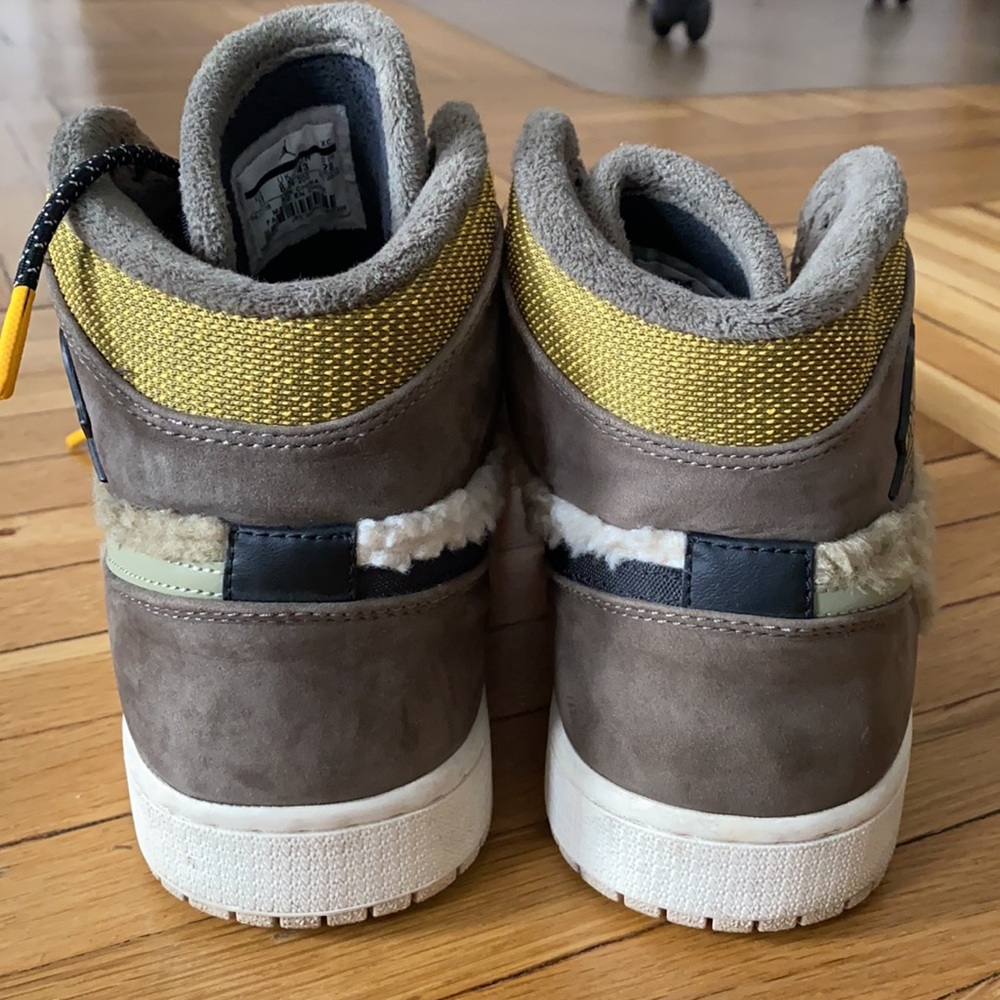 AIR JORDAN 1 RETRO HI PREMIUM WOMENS - Picture 4 of 8